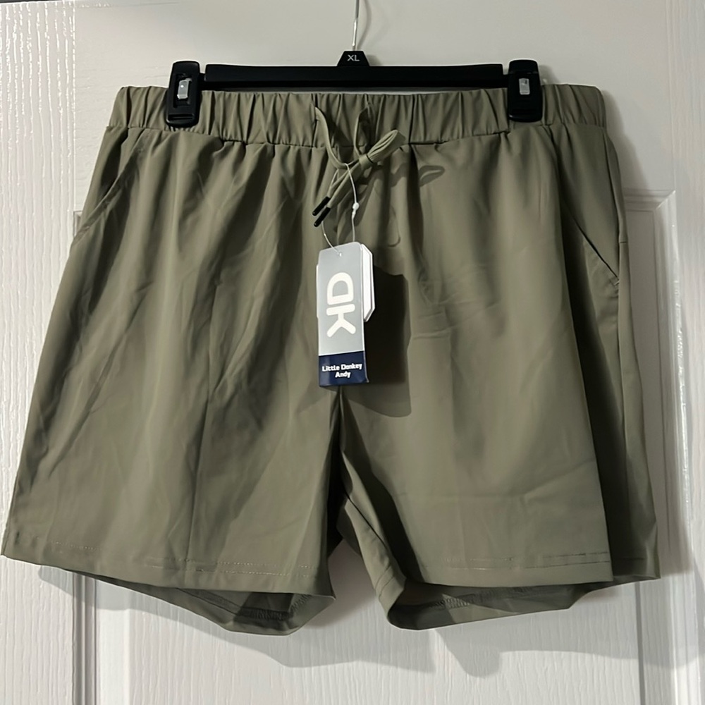 Little Donkey Andy Women's Stretch Quick Dry‎ Shorts
Size XL color - sage NET